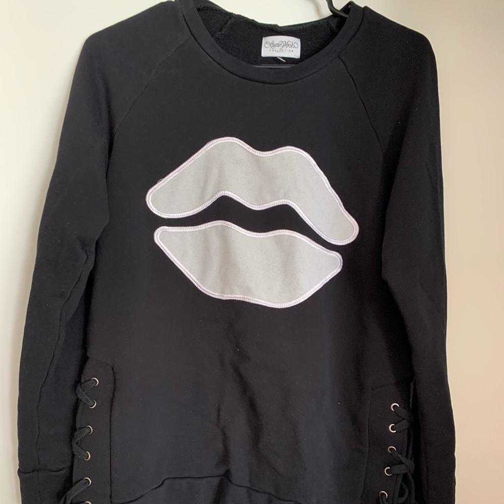 Lauren Moshi sweatshirt with Lips